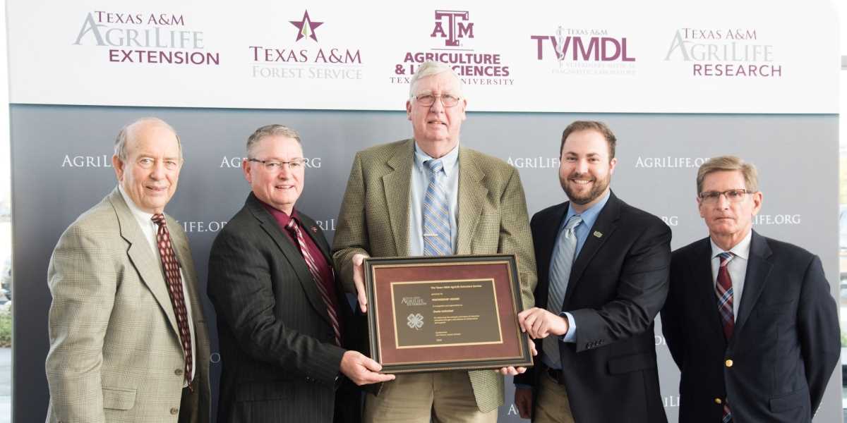 Image for DU Receives Texas AandM AgriLife Extension Award 