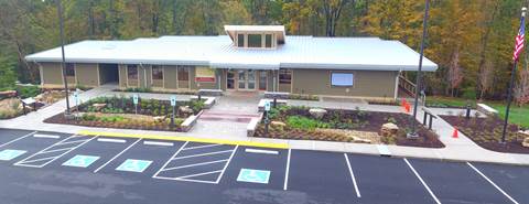 Wade Bourne Nature Center opens in Tennessee